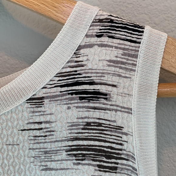 Vince Silk Sleeveless Jacquard Drawstring Dress, White Marble Size Large - Picture 6 of 15